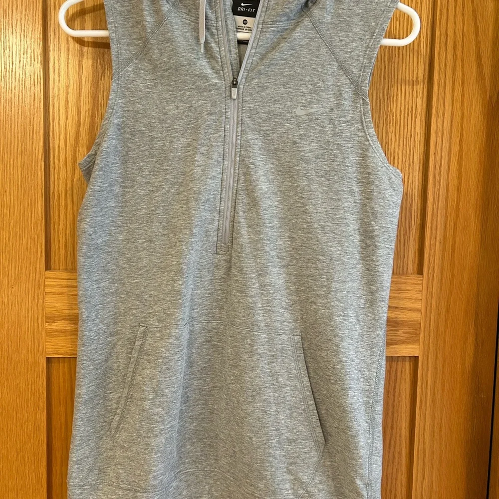 Nike Obsessed Dri-FIT Sleeveless Hooded Tank - Light Gray